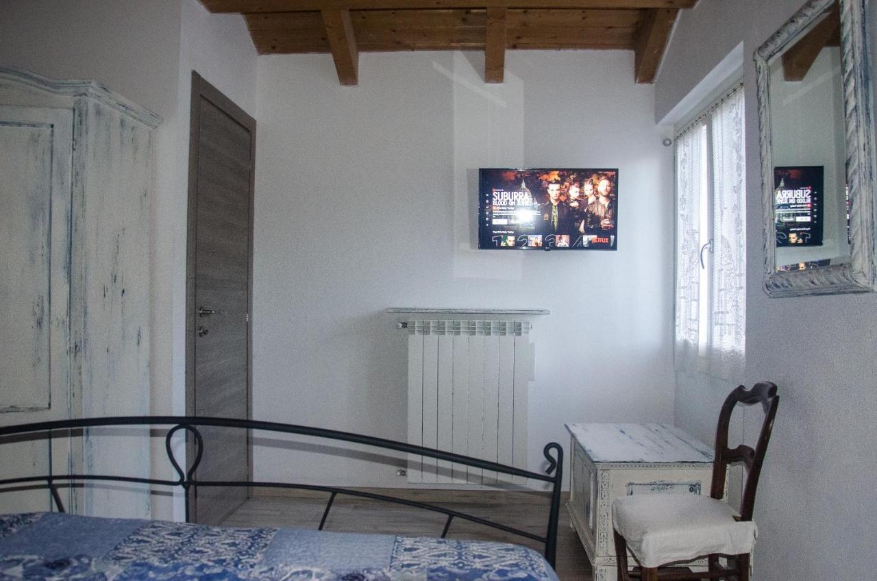 Anma Cottages The Secret Garden Pianello Del Lario Экстерьер фото