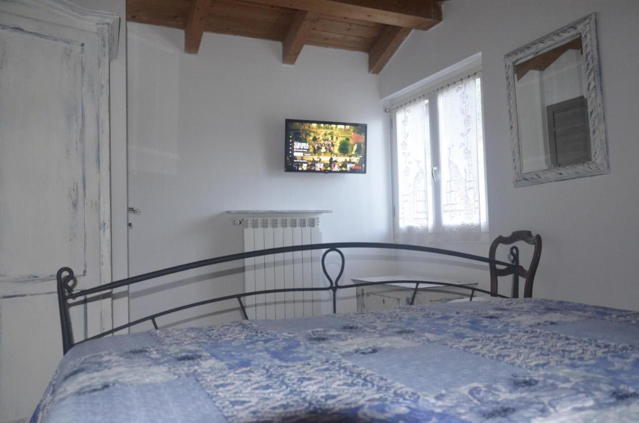 Anma Cottages The Secret Garden Pianello Del Lario Экстерьер фото
