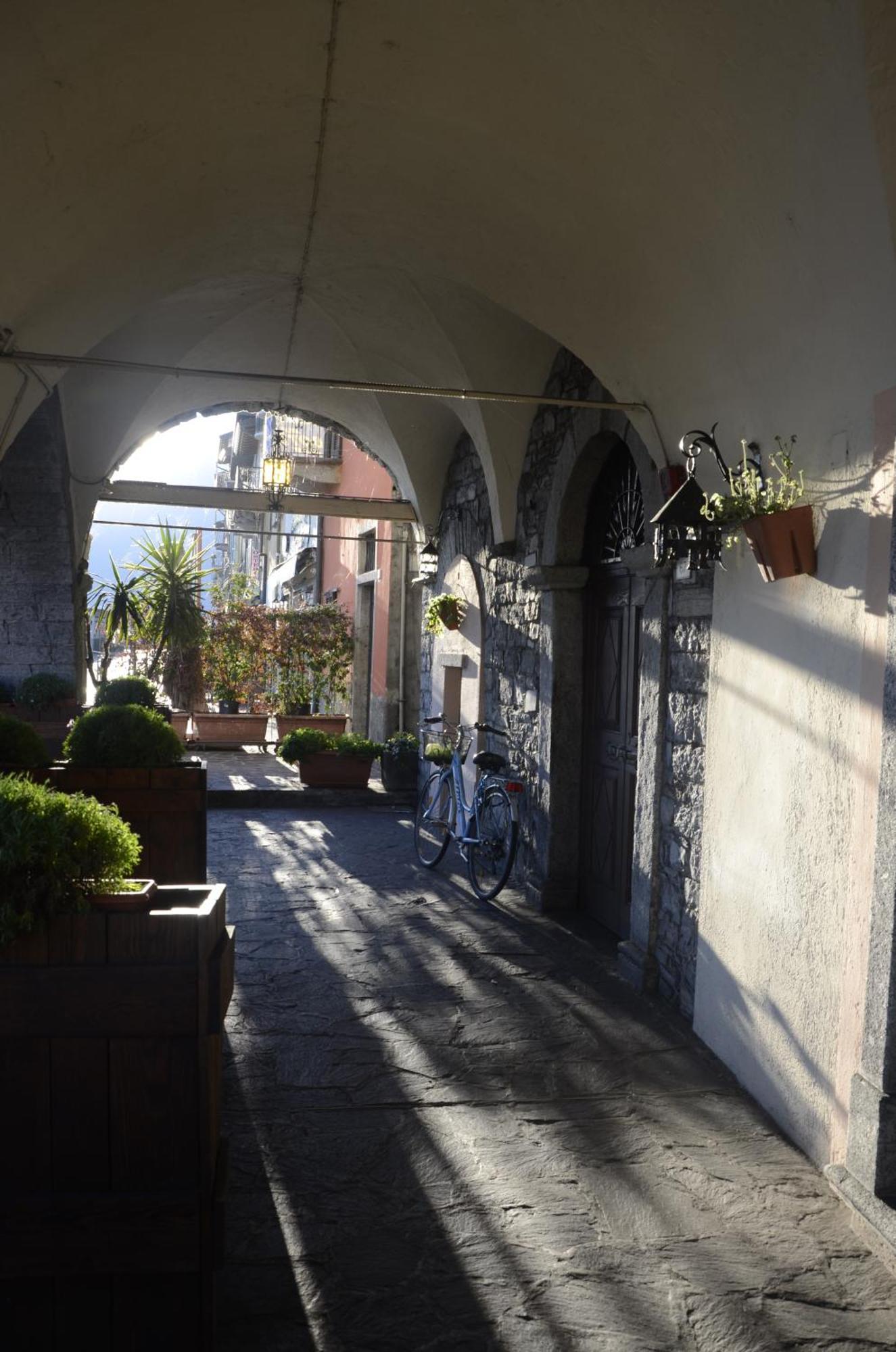 Anma Cottages The Secret Garden Pianello Del Lario Экстерьер фото